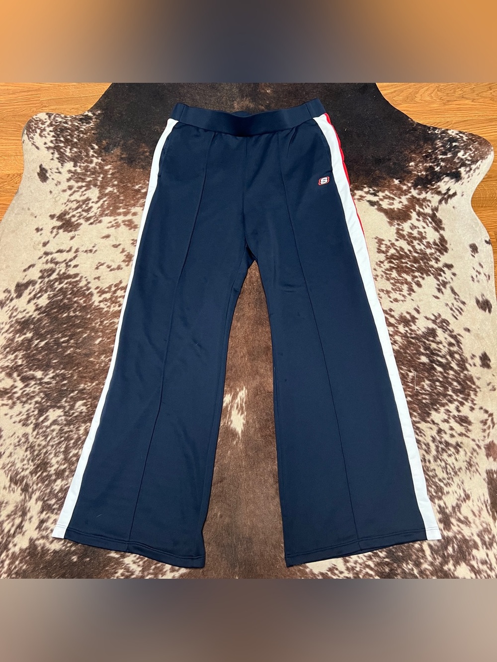 Skechers Navy Sweatpants with White & Red Side Stripes
